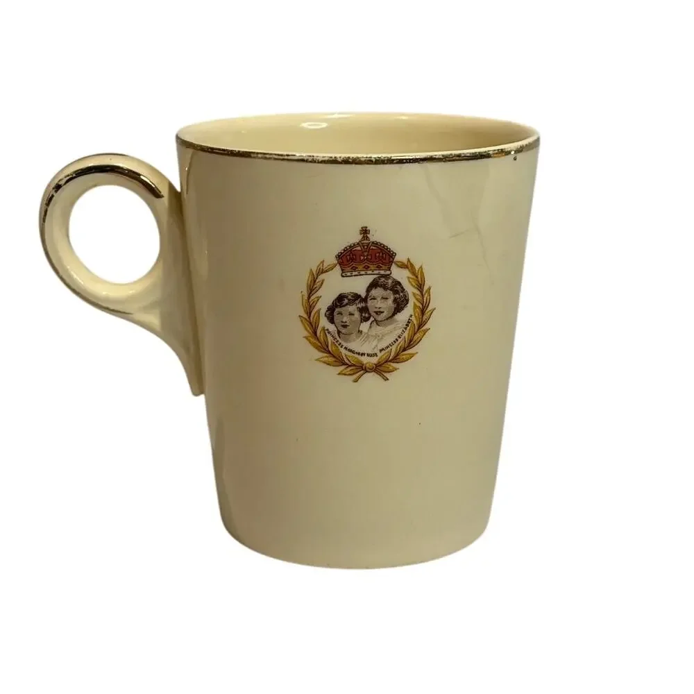 Vintage 1939 Royal Visit to Canada Cup - Porcelain, Made in England